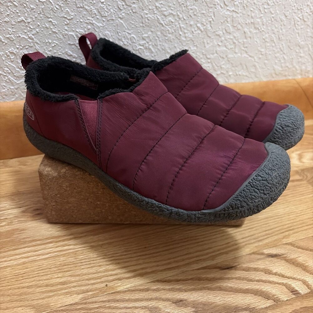 Keen Women's 10 Quilted Howser Lined  Slip On Shoes Cush Camping Slippers Brick